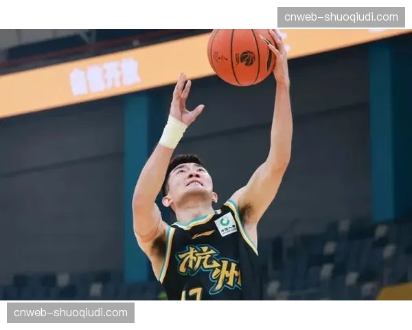 末节决战,孙铭徽与吴前展开对飙,广厦险胜浙江 末节决战,孙铭徽与吴前展开对飙,广厦险胜浙江